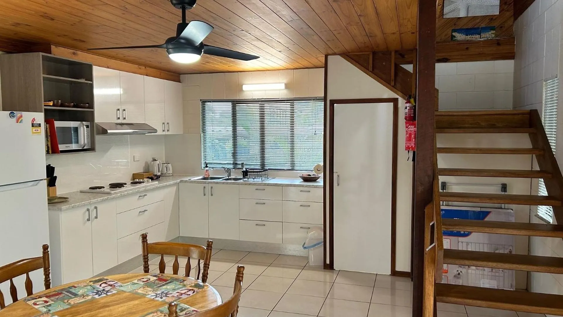 Holiday home 27 Green Valley Drive - Rainbow Beach. Beach Chalet. Pets Welcome