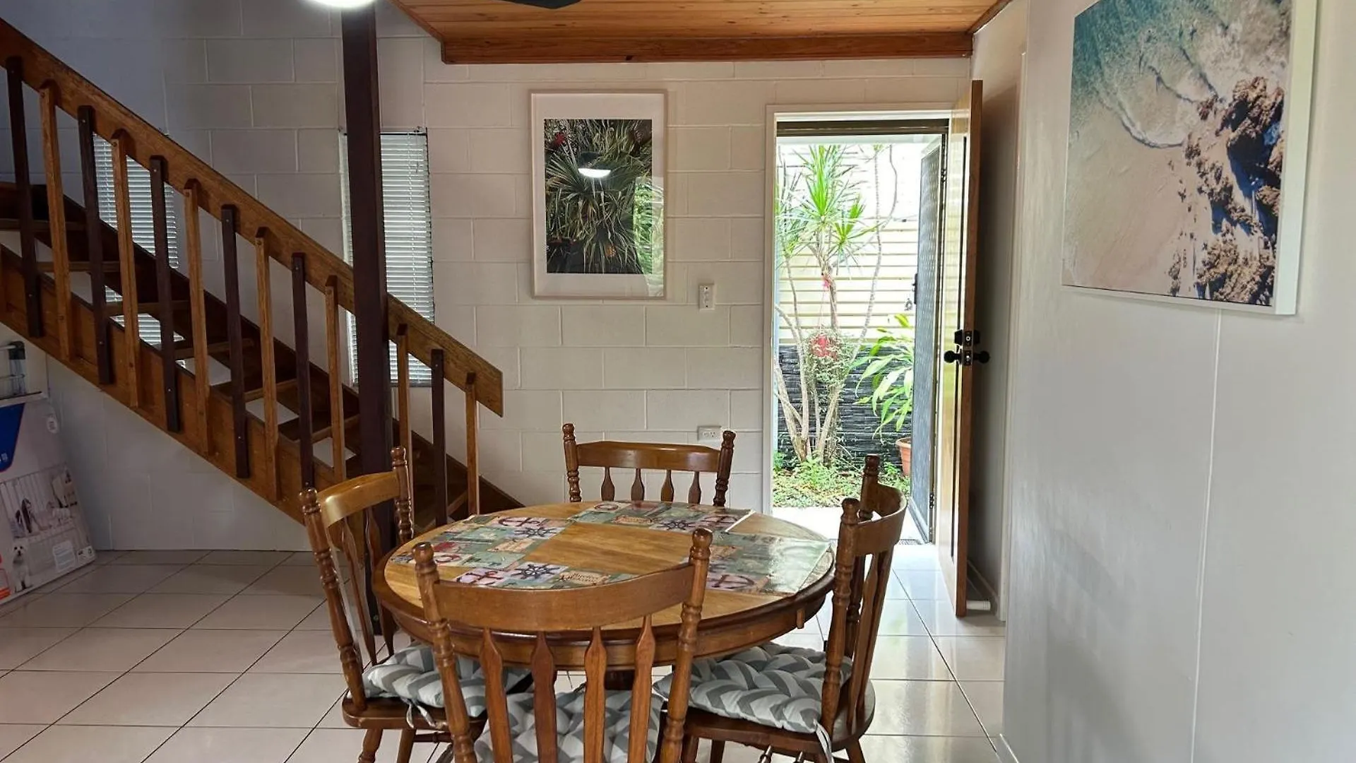 27 Green Valley Drive - Rainbow Beach. Beach Chalet. Pets Welcome