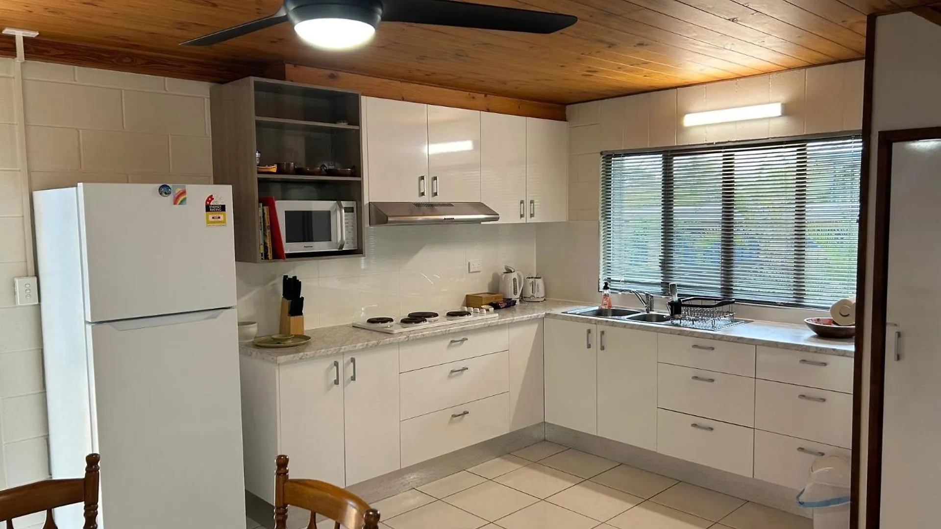 27 Green Valley Drive - Rainbow Beach. Beach Chalet. Pets Welcome Holiday home